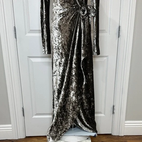 BCBGMaxAzria Metallic Gunmetal Crushed Velour New Year’s Wrap Maxi Dress Size S - Picture 12 of 13